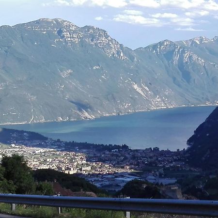 Villa Dream Alla Beppa Tenno Bagian luar foto